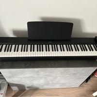 pianola yamaha p-145