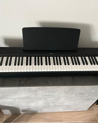 pianola yamaha p-145