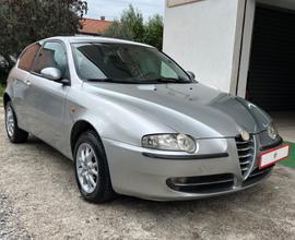 Alfa Romeo 147 1.9 JTD (115 CV) cat 3p. Distinctiv