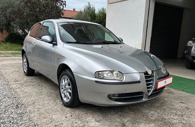 Alfa Romeo 147 1.9 JTD (115 CV) cat 3p. Distinctiv