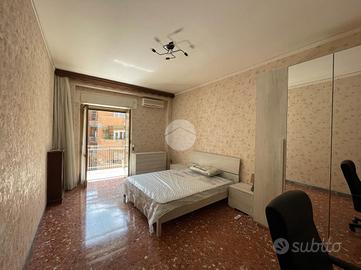 MONOLOCALE A ROMA