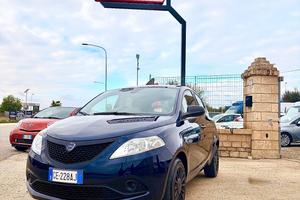 Lancia Ypsilon 1.0 FireFly 5 porte S&S Hybrid Ecoc