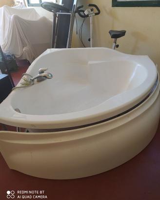 Vasca da bagno angolare Teuco