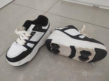 Scarpe con rotelle numero 30