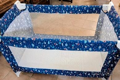 Lettino da viaggio Chicco blu con borsa