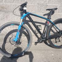 mtb CUBE REACT fr.nt 29 in carbonio  privato vende