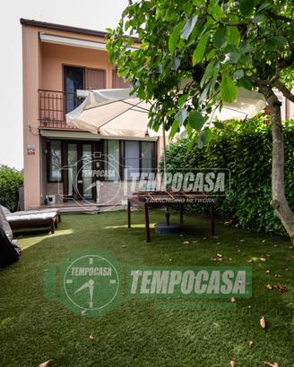 NERVIANO - FRAZIONE | Elegante villa di testa comp