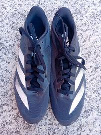 Scarpe atletica chiodate