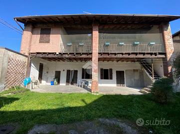 CASA INDIPENDENTE A CAZZAGO SAN MARTINO