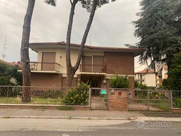 Villa bifamiliare