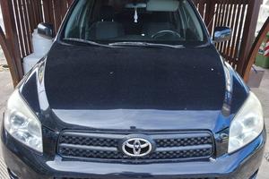 Toyota RAV4 2.2 D-4D – Affidabile e spaziosa