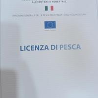 Barca con licenza da pesca