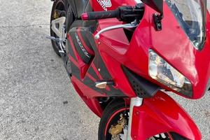 Cbr rr 600