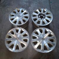 Cerchi In Lega Da 16" Per Chrysler Voyager 2004