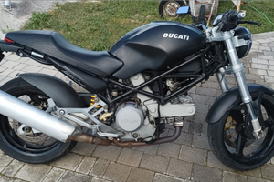 Ducati Monster 620 ei Dark anno 2004