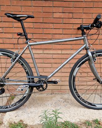 GRAVEL/ CICLOCROSS
