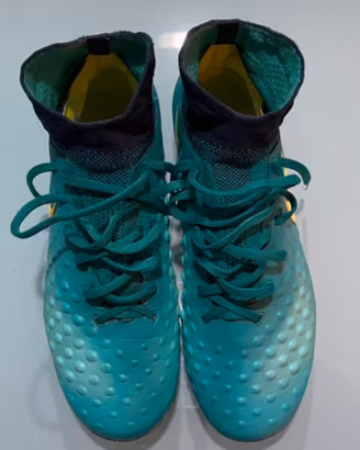 Nike magista