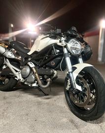 Ducati nonster 696