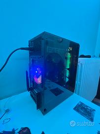 computer fisso (principalmente per gaming)