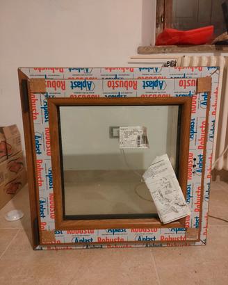 Finestra cantina 60x60cm 