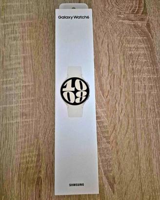 Samsung Galaxy Watch 6 40mm Oro NUOVO Sigillato