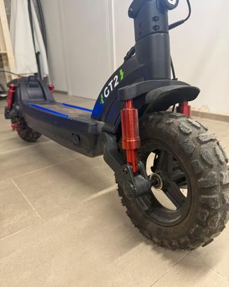 Monopattino full ammortizzato 50km/h come nuovo