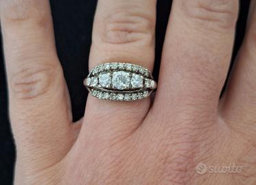 Anello oro bianco e diamanti trilogy
