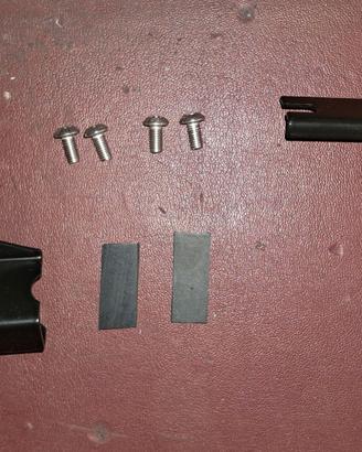 Tiranti per spoiler Volvo V70