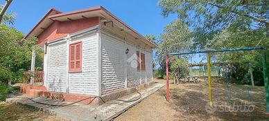 VILLA SINGOLA A SABAUDIA