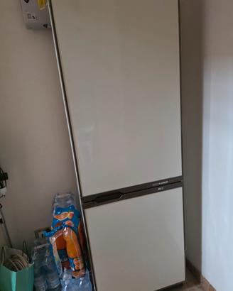 Frigorifero combinato Indesit Nabila funzionante 