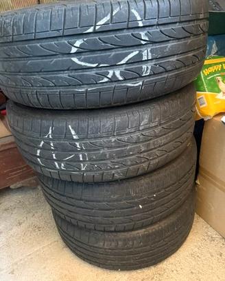 Gomme Bridgestone 235 45 19 Dueler H/P Sport