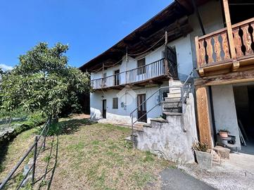 3 LOCALI A CAPRIE