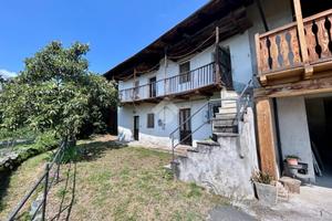 3 LOCALI A CAPRIE