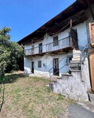 3 LOCALI A CAPRIE