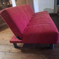 Divano rosso due posti