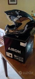 Casco  AIROH Bandit Horn