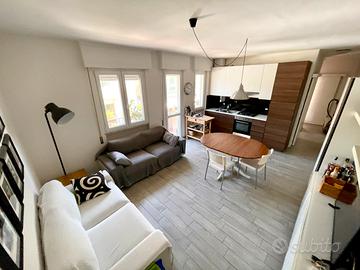 Appartamento moderno sul mare