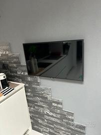 Tv Samsung 32 pollici Qled schermo piatto