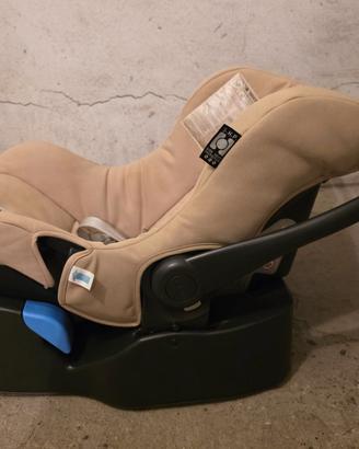 Seggiolino Auto / Ovetto Inglesina Huggy (0-13 kg)