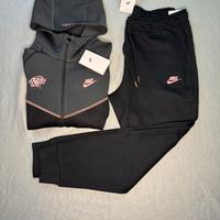 Tuta Nike Tech Fleece x Stüssy Nera Rosa Nuova Tag