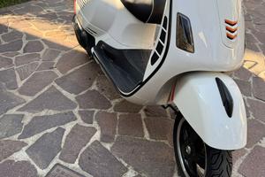 Vespa GTS Super 125 cc