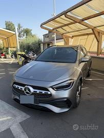 Mercedes-Benz GLA 200d AMG PREMIUM - 2023