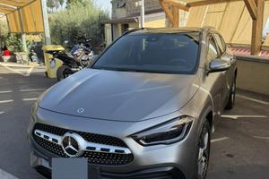 Mercedes-Benz GLA 200d AMG PREMIUM - 2023