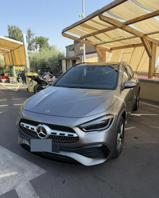 Mercedes-Benz GLA 200d AMG PREMIUM - 2023
