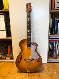 chitarra semiacustica Eko 100