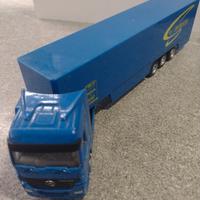 Majorette camion 1\64