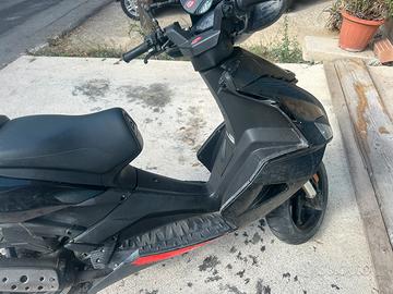 Aprilia sr 50