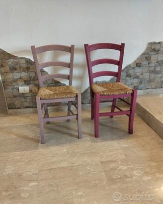 Sedie in paglia FUCSIA e LILLA  30€ l'una.