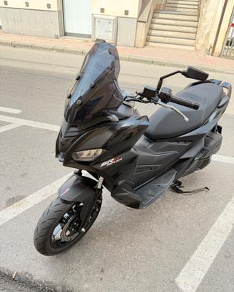 Aprilia sr gt 200 sport custom 2026