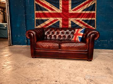 Divano club Chester Chesterfield in cuoio inglese 